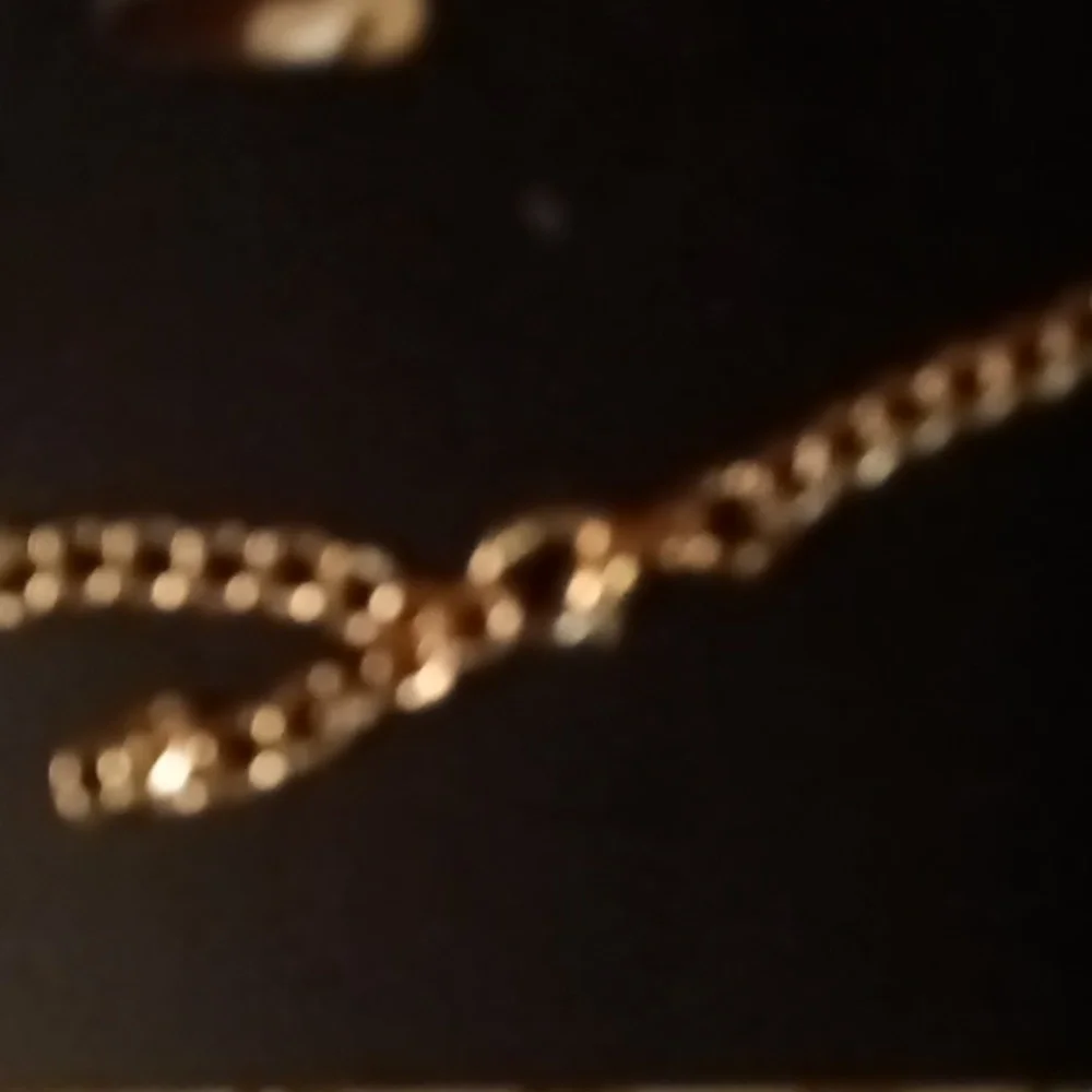 Jewelry - Picture 3 of 4